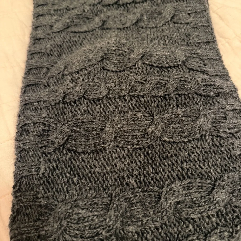 Lole Grey Knit Infinity Scarf - Picture 8 of 14
